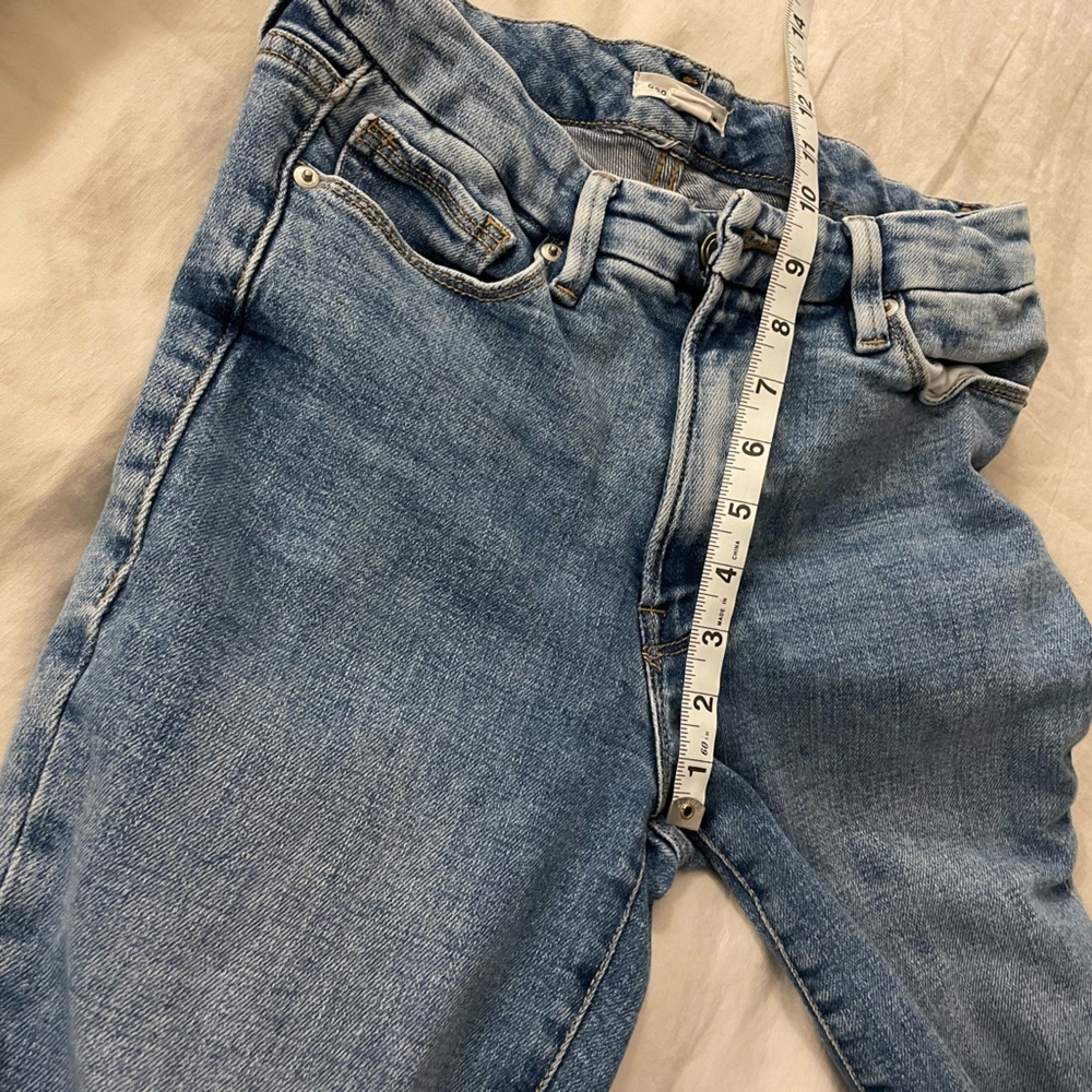 Good American - Good Legs Straight Jeans - Picture 9 of 9